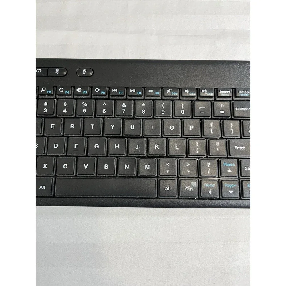Logitech Wireless Touch Keyboard K400r With Dongle
